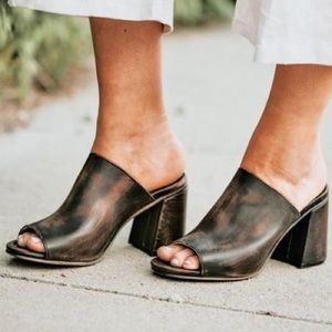 *NEVER WORN* Freebird Trina Heels